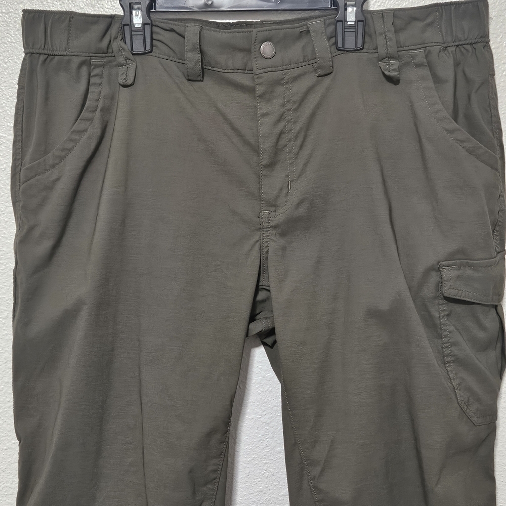 Duluth Trading company quick dry material hiking size 18 - Picture 2 of 14